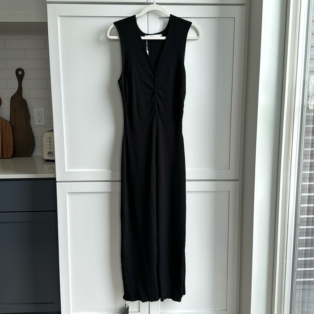 NWT Tezza Long Sleeveless Sweater - Black / XL ASTR THE LABEL